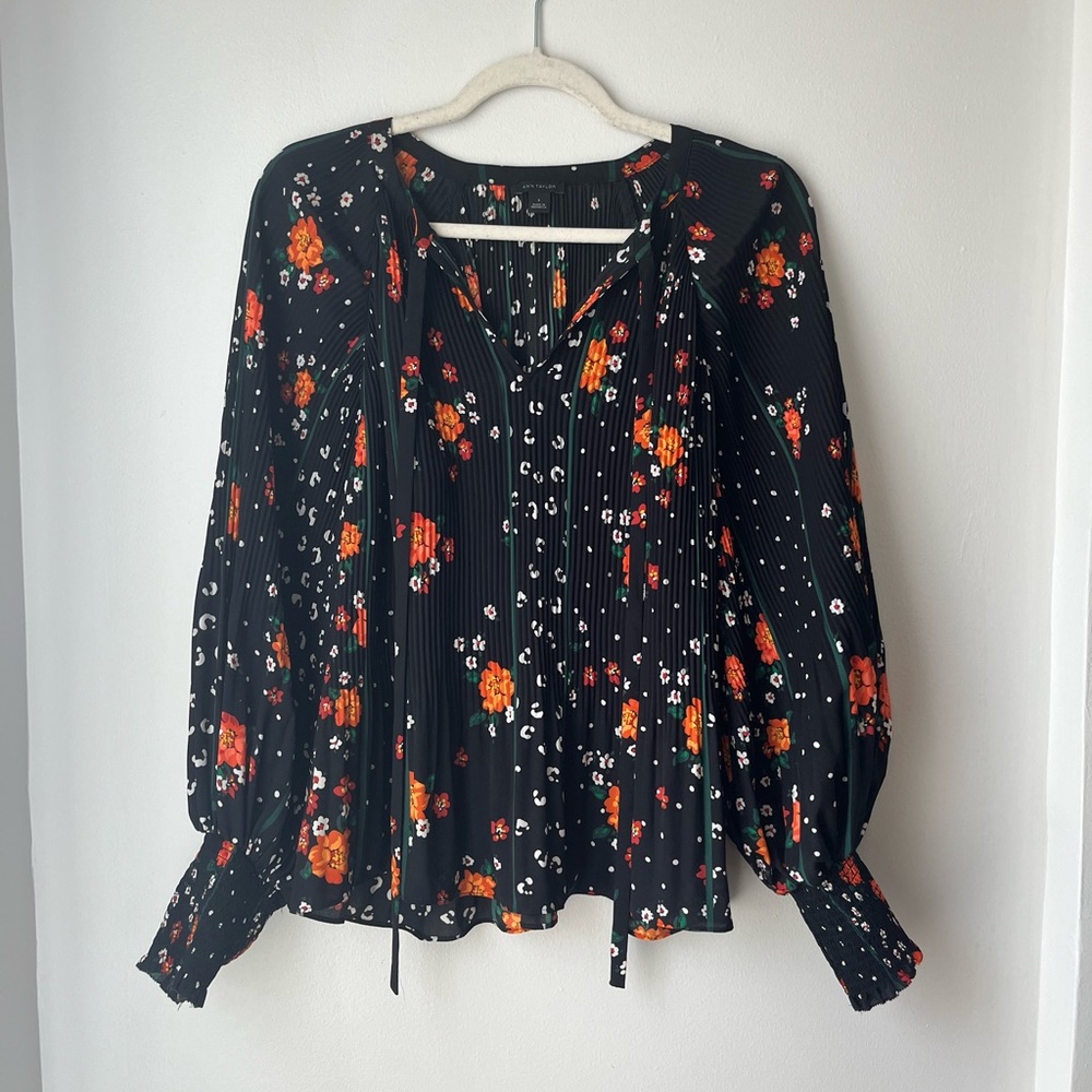 Women’s Ann Taylor Floral Blouse Size S